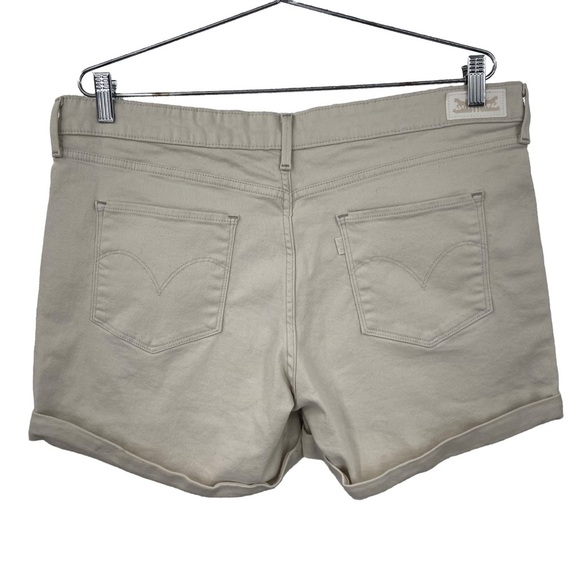 Levi's Stretch Tan Mid Rise Cuffed Shorts Women's Size‎ 33 - Picture 2 of 10